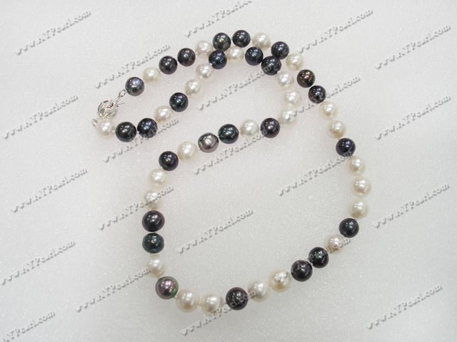 Black and white pearl beaded necklace