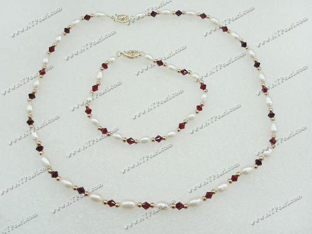Austrian crystal pearl necklace