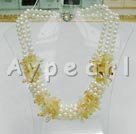 Pearl yelllow crystal necklace