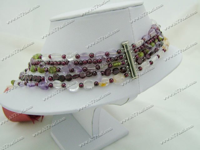 Semi-precious Jewelry Wholesale-garnet crystal shell flower necklace
