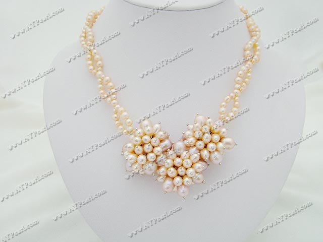 pearl necklace