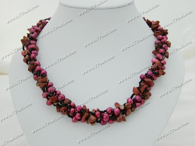 collier de perles de jaspe rouge