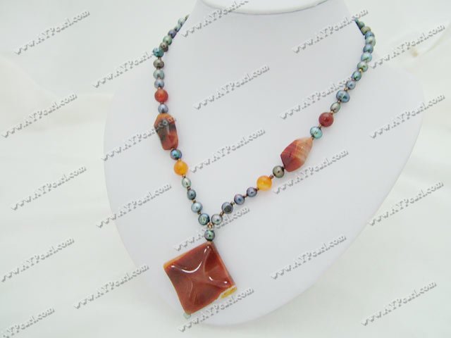 pearl agate necklace