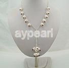 garnet pearl necklace