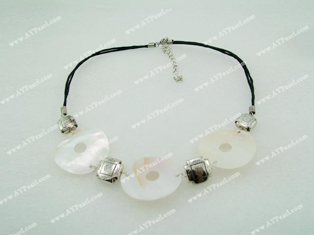 Wholesale Shell Jewelry-white shell necklace