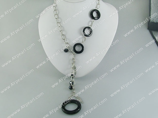 collier en cristal de pierre