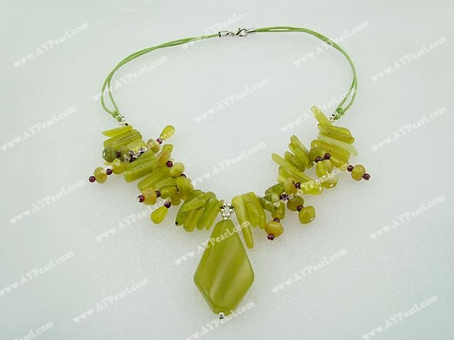 garnet peridot necklace