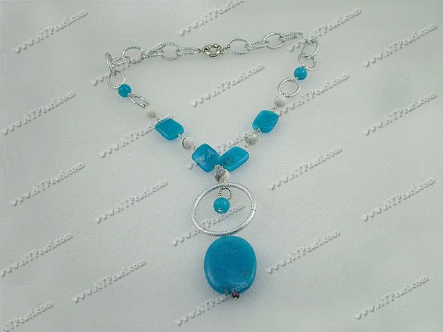 blanc perle collier bleu turquoise