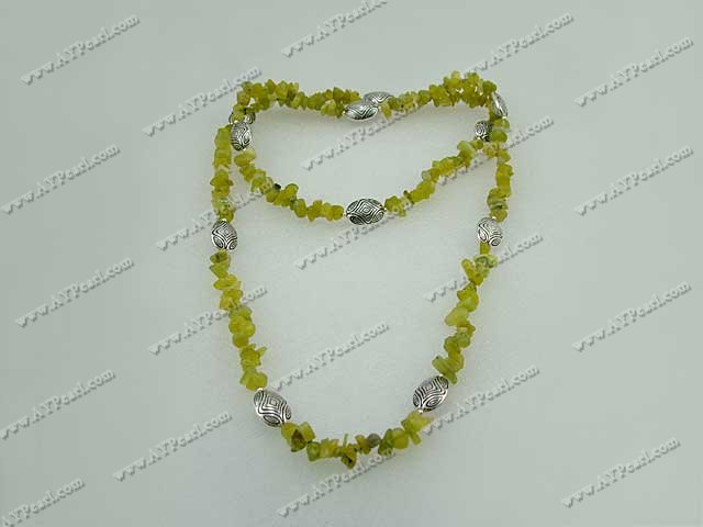 collier de jade d'olive