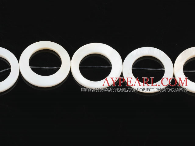 Shell Beads, White, 25mm ring shape, Sold per 15.7-inch strand