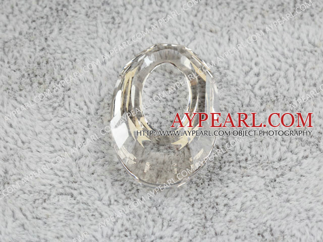 Austrain crystal beads, transparant, 30mm ring shape. Sold per pkg of 2.