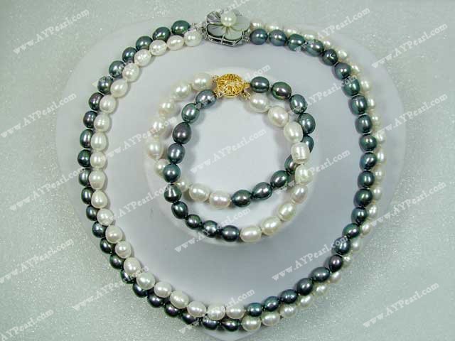 Pearl Set