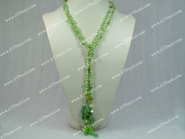 pearl crystal necklace