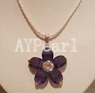 zircon flower-shaped necklace