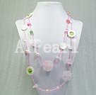 rose collier de coquillages de quartz