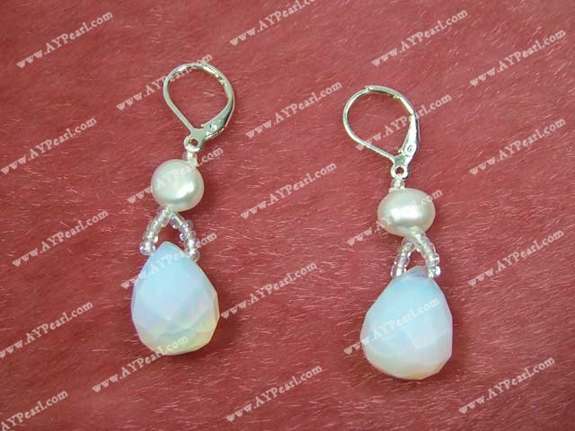 Moonstone pärlörhänge