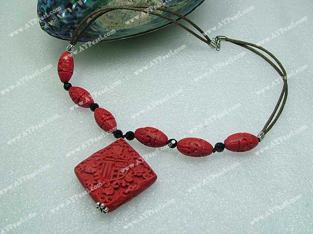 lacquer wooden necklace