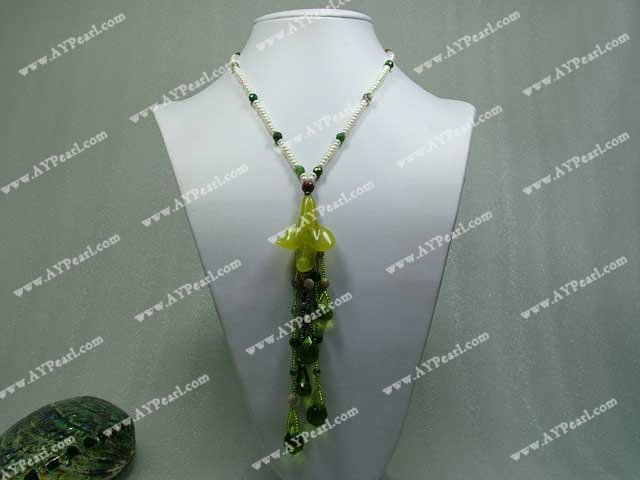 peridot pearl necklace