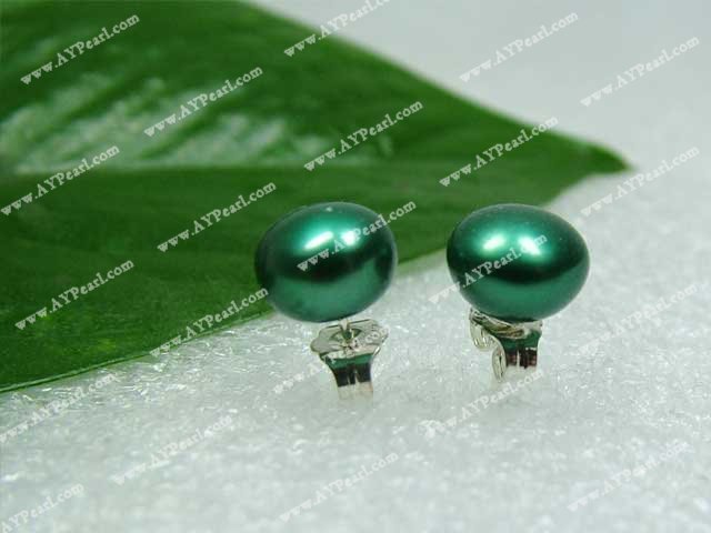 Pearl Stud