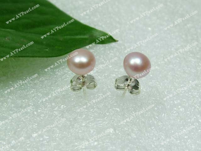 Pearl Stud