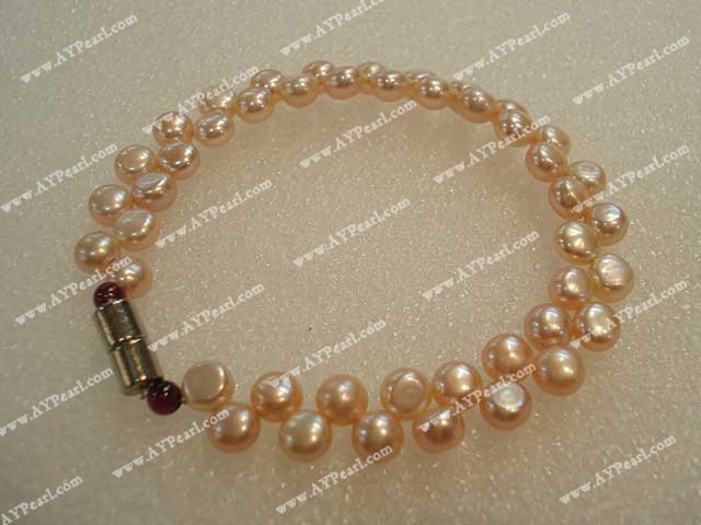 pearl bracelet