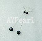 black pearl earring