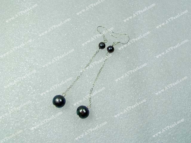 black pearl earring