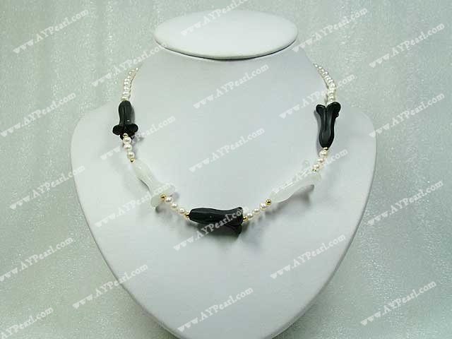 pearl gem necklace