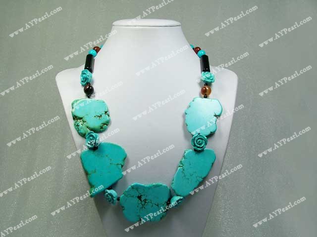 collier de turquoises agate