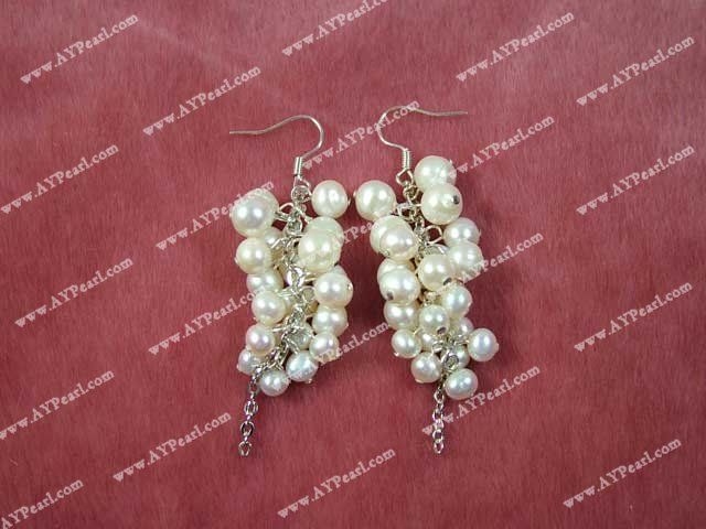 pearl earring
