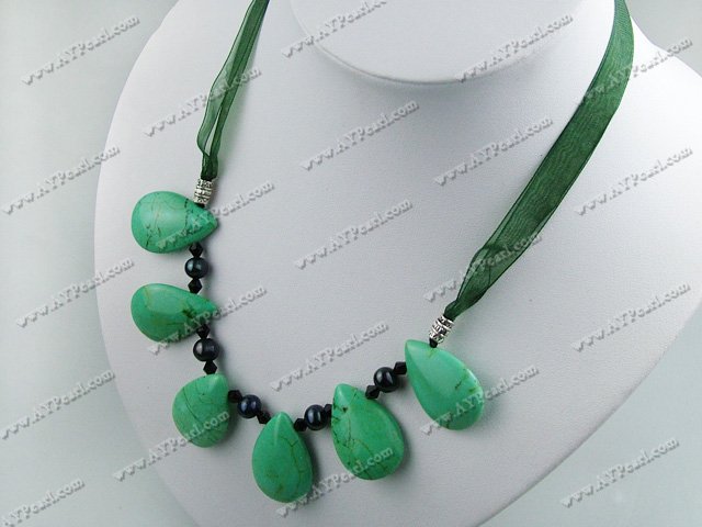collier de turquoises