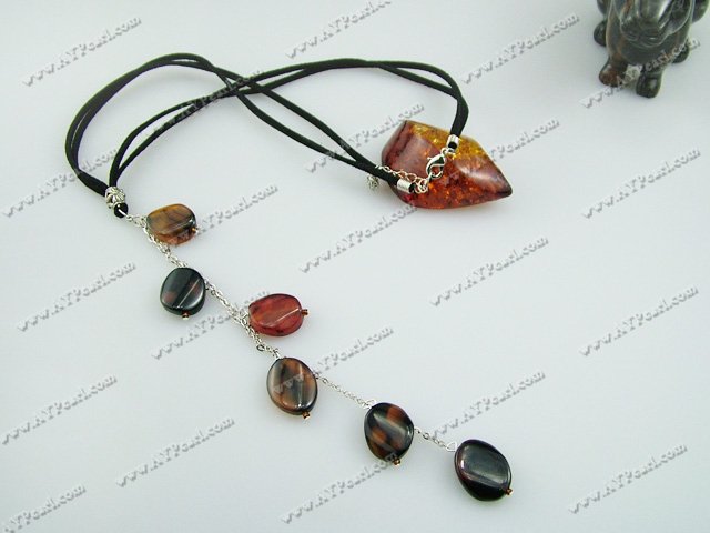 collier agate