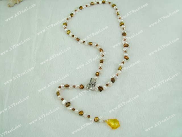pearl crystal necklace