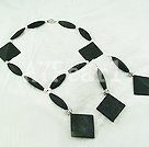 black gem pearl set