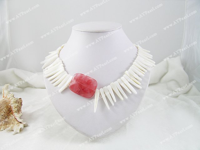 Wholesale Shell Jewelry-cherry quartz shell necklace