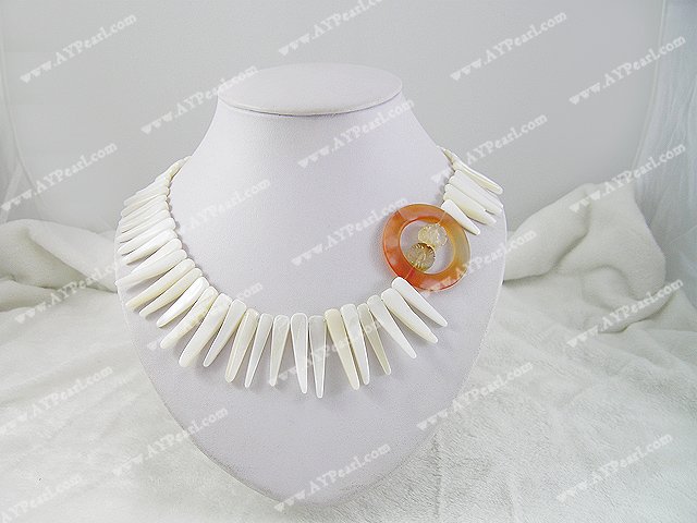 Wholesale Shell Jewelry-shell agate necklace