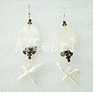garnet pearl shell earrings