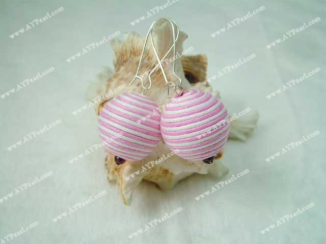 Boucles d'oreilles boule en ligne