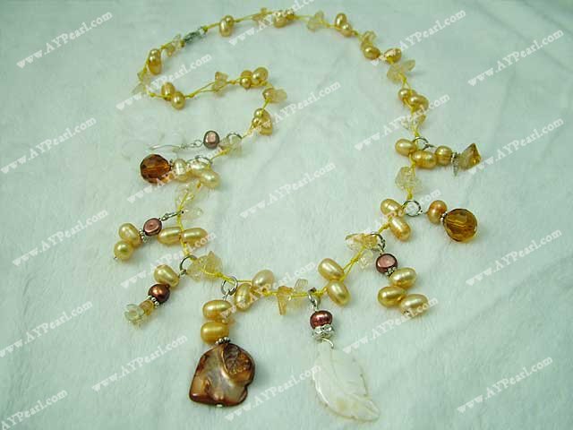 pearl shell crystal necklace