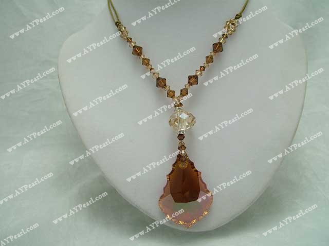 collier en cristal