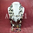 Wholesale pearl crystal shell necklace