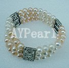 pearl bracelet