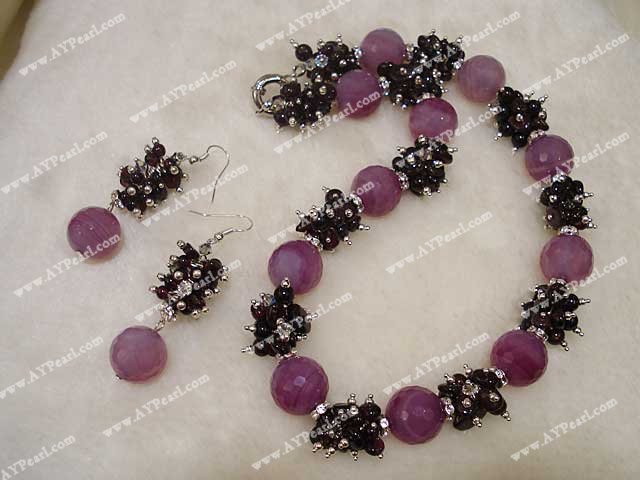 Brazil agate garnet necklace