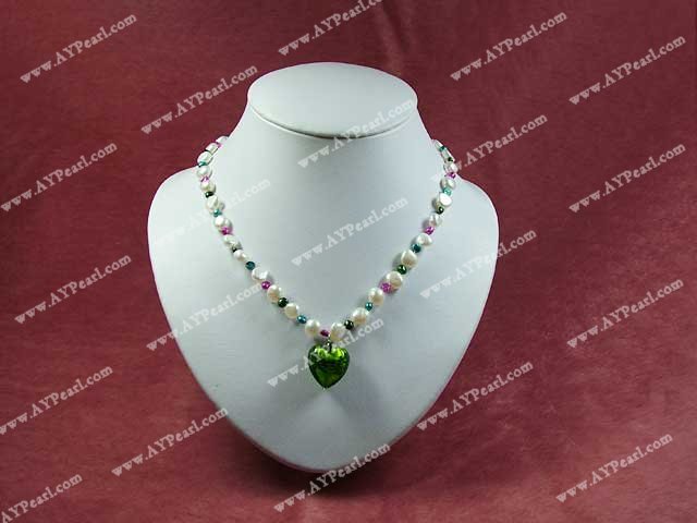 Pearl farget glasur neckalce