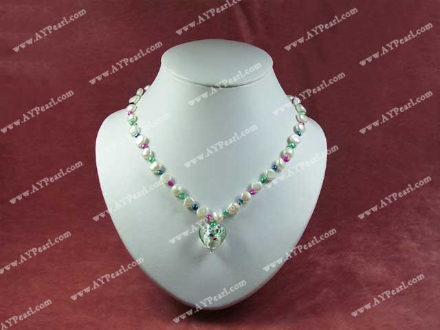 Pearl farget glasur neckalce