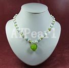 Pearl farget glasur neckalce