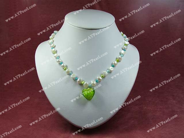 pearl coloured glaze neckalce