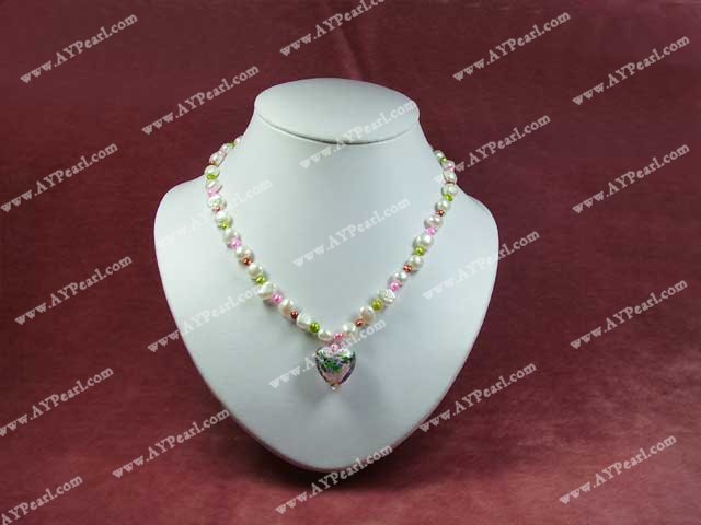 pearl coloured glaze neckalce