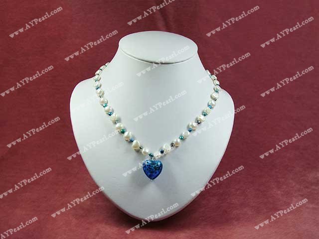 pearl coloured glaze neckalce