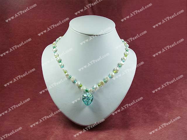 Pearl farget glasur neckalce